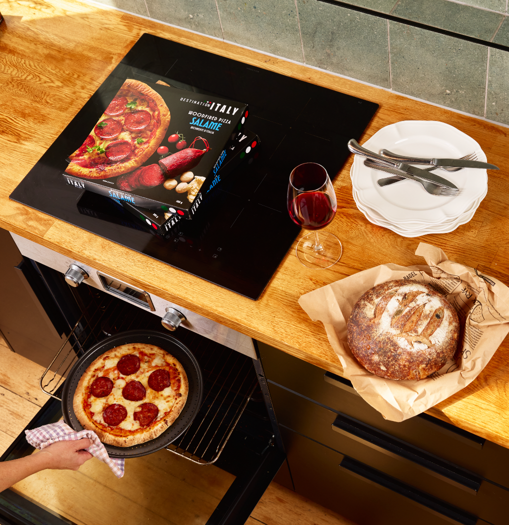 Woodfired Salame Pizza
